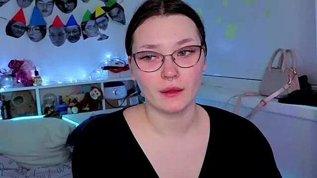 milliedoll online show from October 2025 07:43:01 AM