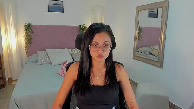 Lucia Brown  online show from July 2026 02:11:02 AM