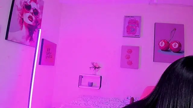 Selene bennet online show from February 2026 03:40:01 AM