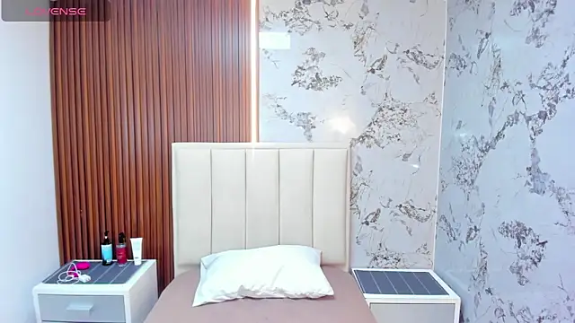 MEGANZARICK online show from March 2026 03:21:01 AM