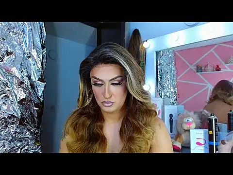 crsthinasweet online show from April 2026 06:05:01 PM