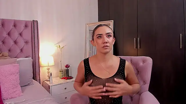 natashaleightt online show from February 2026 01:57:02 AM