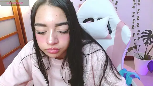 Snapshot of hellokitty__valery chatting on June 2026 03:25:01 AM hellokitty valery online show from June 2026 03:25:01 AM