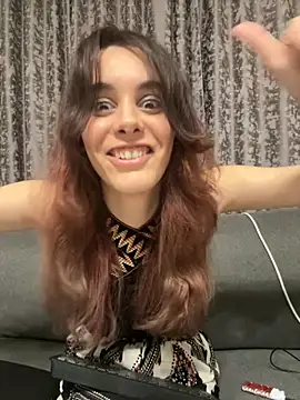 Mazzekyn online show from November 2025 10:32:01 PM