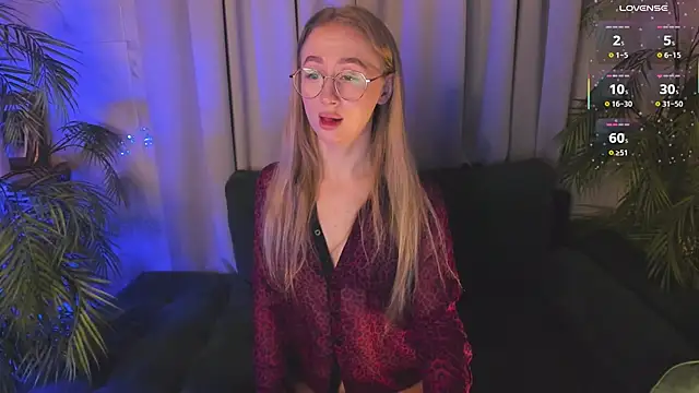 VictoriaLights online show from December 2025 05:57:01 AM