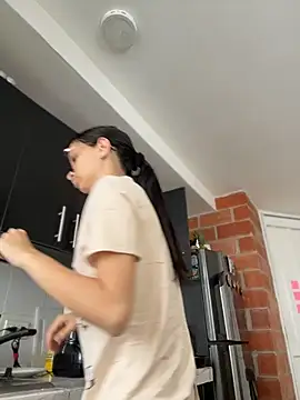 Snapshot of Soy_Sara7 chatting on March 2026 01:05:02 PM Soy Sara7 online show from March 2026 01:05:02 PM