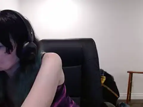 Hotmodel1984 online show from March 2026 09:41:02 PM