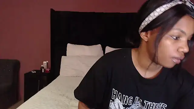 xMiAmor online show from April 2026 08:42:02 AM