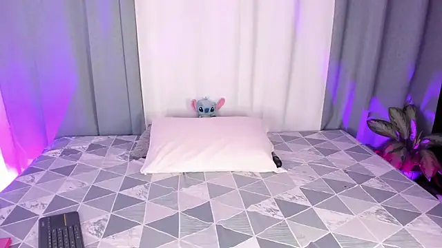 Iam brittanyjhons online show from April 2026 05:49:01 AM