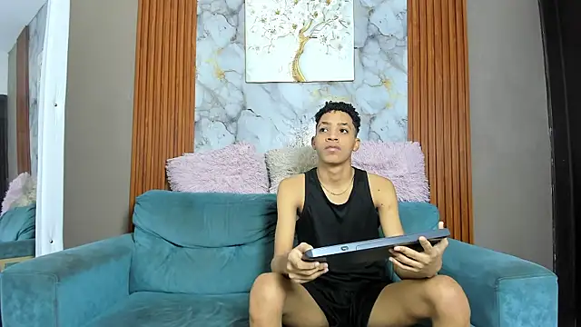 KING OFF BOYS online show from May 2026 01:10:02 PM