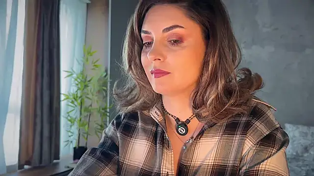  Allie  online show from April 2026 12:50:01 PM