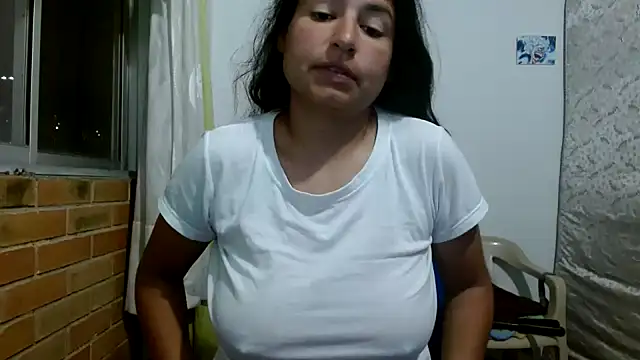 Escarcha-blue online show from November 2025 12:10:02 AM