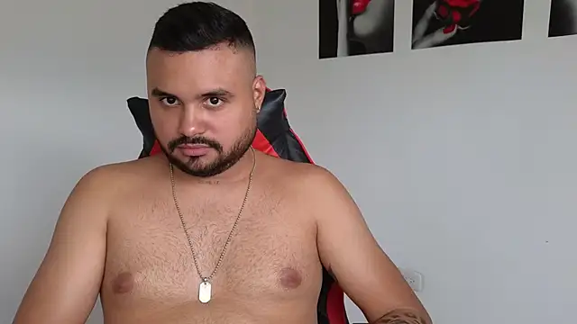 Snapshot of khalidferrer chatting on February 2025 08:51:02 PM khalidferrer online show from February 2025 08:51:02 PM