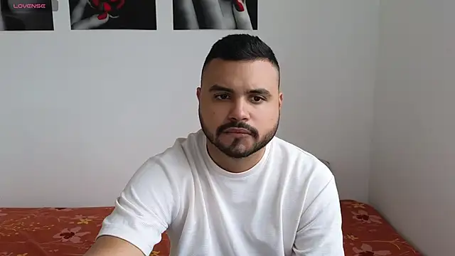 Snapshot of khalidferrer chatting on March 2025 12:22:01 PM khalidferrer online show from March 2025 12:22:01 PM