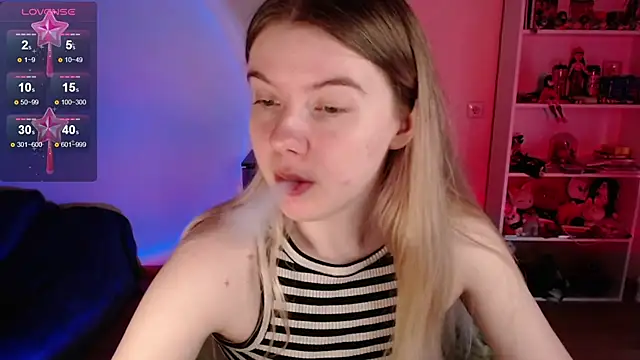 Strawberry juli online show from June 2026 06:56:01 AM