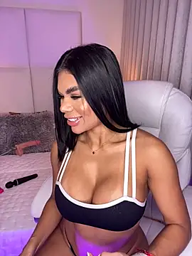 Amylewisq online show from March 2025 12:11:01 AM