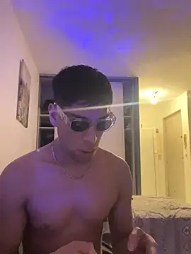Snapshot of jimmylatinobm chatting on March 2025 08:18:02 PM jimmylatinobm online show from March 2025 08:18:02 PM