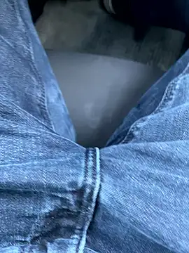 Smallcoco26 online show from January 2026 02:31:01 PM