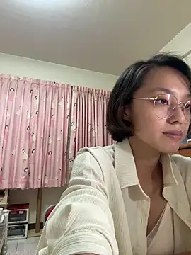 ladypaggy online show from March 2026 02:06:01 PM