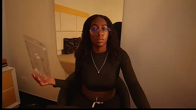 Qeen blackk online show from December 2025 09:31:02 PM