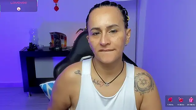 Snapshot of Sara_Charmy chatting on June 2026 04:00:02 PM Sara Charmy online show from June 2026 04:00:02 PM