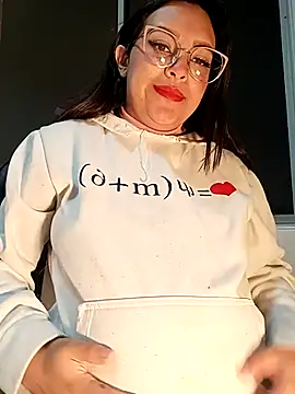 MiaStarts online show from February 2026 10:25:01 AM