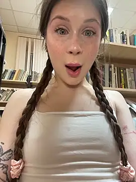 melicious  online show from February 2026 05:35:01 AM