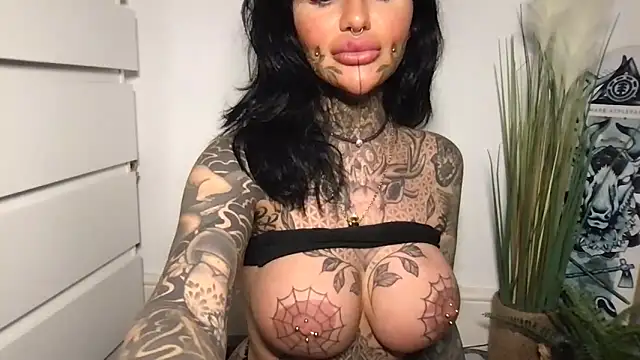 Peaches and the Cream online show from March 2026 02:57:01 PM