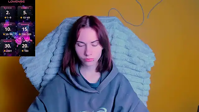 Fiona Night online show from April 2026 05:18:02 AM