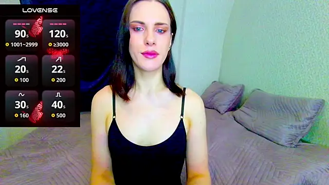 Nicole Redfields online show from April 2026 05:48:02 AM