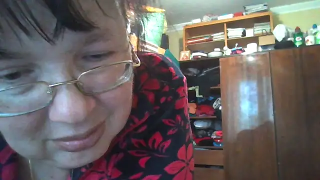 Queen-Elizabeth-25 online show from March 2025 02:51:02 PM