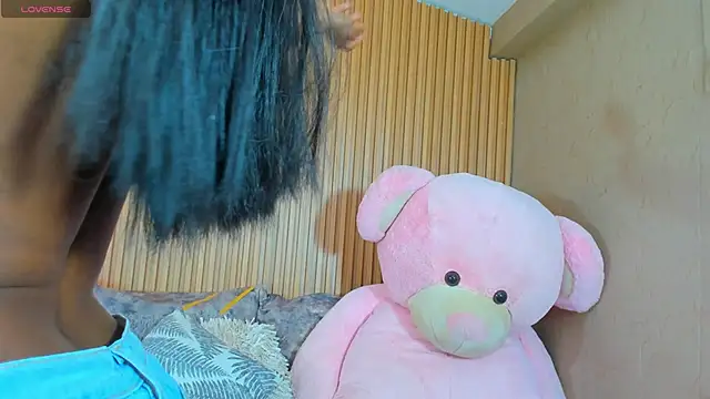 AlexiaAbbey online show from April 2026 06:33:02 PM