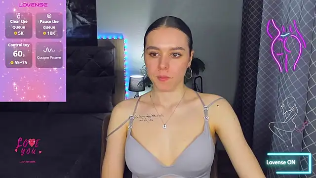 EmelyMason online show from February 2026 12:28:02 PM