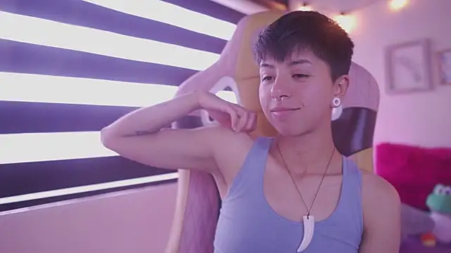 tommy blue online show from March 2025 04:00:02 PM