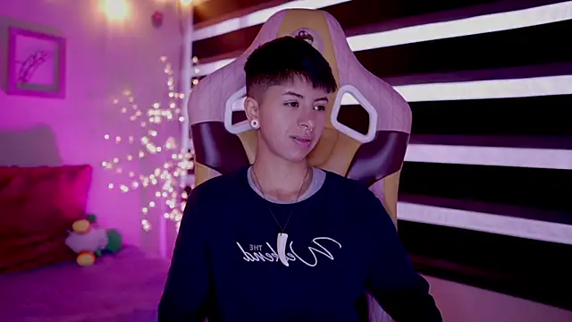 tommy blue online show from March 2025 12:29:01 PM