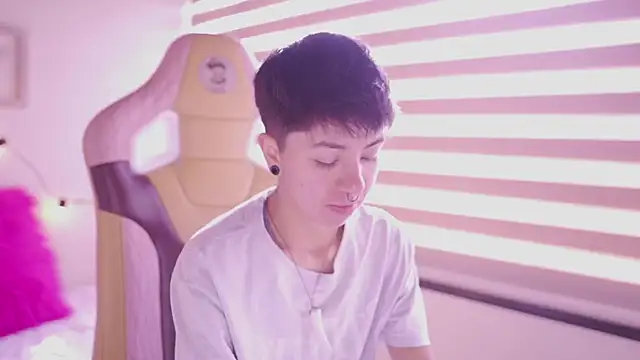 tommy blue online show from March 2026 12:45:02 PM