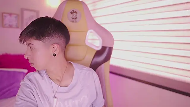 tommy blue online show from March 2026 02:45:02 PM