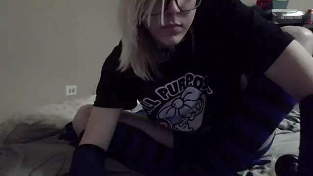amethystbunnyboy online show from March 2025 10:49:02 PM
