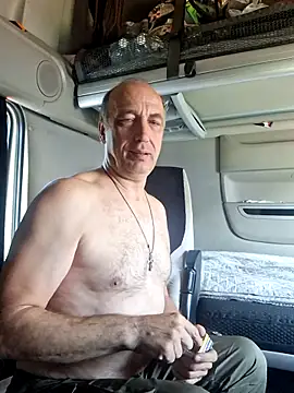 aleksis1313 online show from May 2026 07:03:01 AM