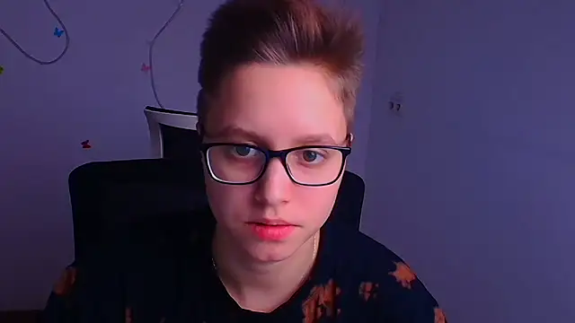 Bella Swannn online show from March 2025 03:56:01 PM