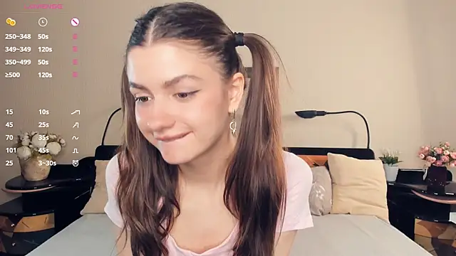 CathrynCovil online show from April 2026 09:43:01 AM