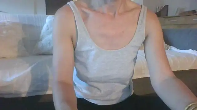 Valentinette online show from April 2026 05:25:02 AM