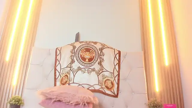 Alexa Bravva online show from April 2026 03:50:02 AM