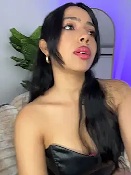  Emily Thompson  online show from June 2026 02:24:01 AM