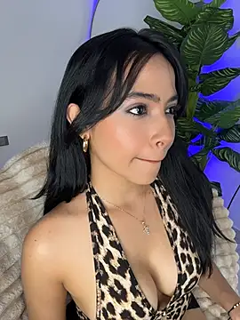  Emily Thompson  online show from July 2026 02:48:02 AM