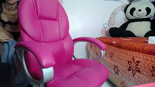 Snapshot of margott_22_ chatting on May 2026 06:02:02 PM margott 22 online show from May 2026 06:02:02 PM