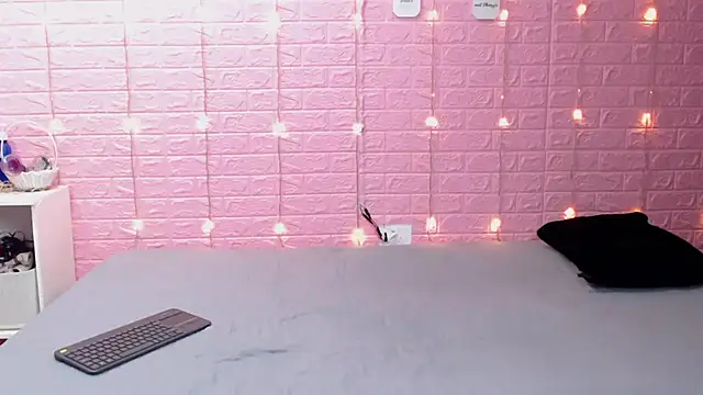 wet valery online show from March 2026 10:03:01 PM