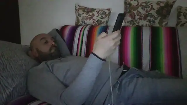 maxxxio12 online show from April 2026 04:48:01 PM