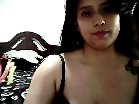 charlotte2351 online show from April 2026 03:24:01 PM