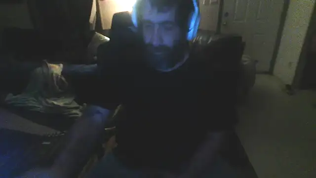 Snapshot of mayg chatting on December 2025 05:58:02 AM mayg online show from December 2025 05:58:02 AM